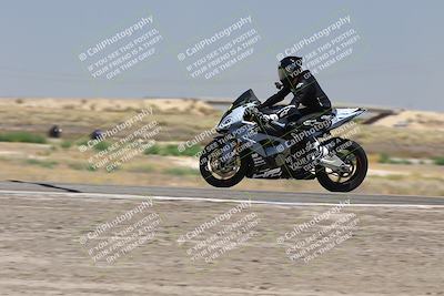 media/Aug-03-2025-TrackDaz (Sun) [[bf4a71acf9]]/C Group/1240pm (Wheelie Bump)/
